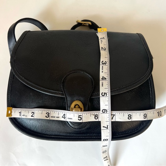 VTG Coach 90’s Prairie #9954 Turnlock Crossbody Black Leather Bag Purse - Picture 6 of 15